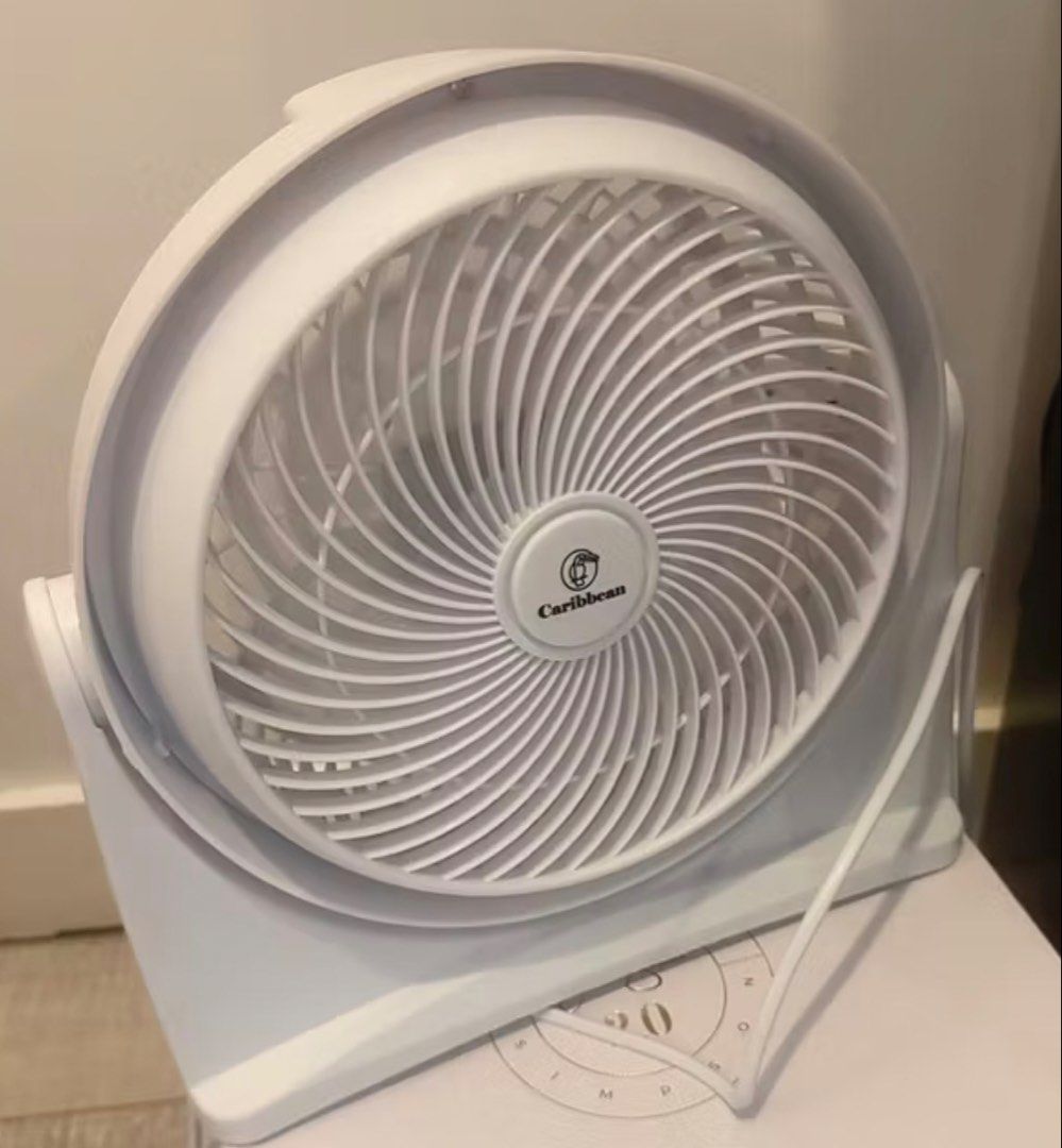Air Circulator fan white good as new 2pcs. (Category: Fans) located in Makati City. Submitted by tototee (Listing ID 1453996495, Image 2). Description: Air Circulator fan white good as new 2pcs 550 each good as new Why benta? - malakas kase sya. and maingay sya for me. okay naman sana. .