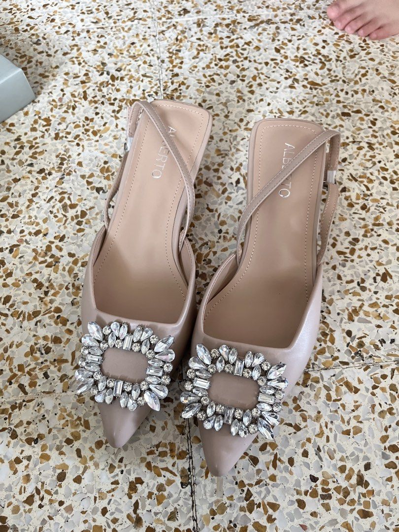 ALBERTO Slingback Heels with Rhinestone Buckle (Category: Heels) located in San Juan City. Submitted by superash (Listing ID 1453855912, Image 1). Description: - Alberto slingback heels - Size 39 - Elegant pointed toe - Eye-catching sparkly rhinestone buckle - Comfortable low heel, perfect for walking - Comes with original box.