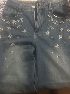 (Category: ) located in . Submitted by glammedupdiva (Listing ID 1453967851, Image 1). Description: .
