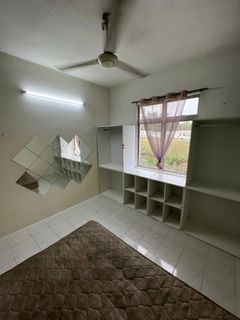 (Category: ) located in . Submitted by mu.ri.ss (Listing ID 1453898055, Image 1). Description: .