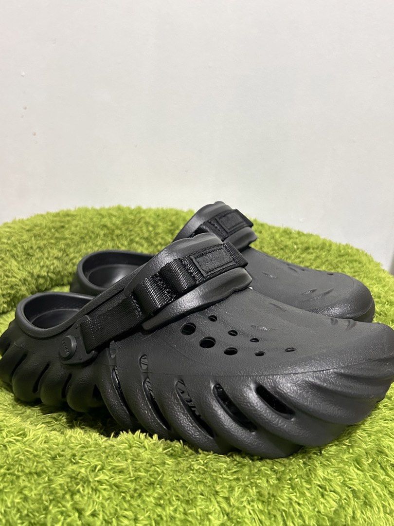 Authentic Black Crocs Echo clog M7 (Category: Slippers & Slides) located in Valenzuela. Submitted by julianjohn98 (Listing ID 1453955222, Image 2). Description: Available size m7 Malinta Valenzuela .