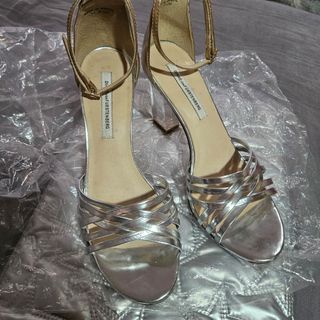 (Category: ) located in . Submitted by smartluxeph (Listing ID 1453831675, Image 1). Description: .