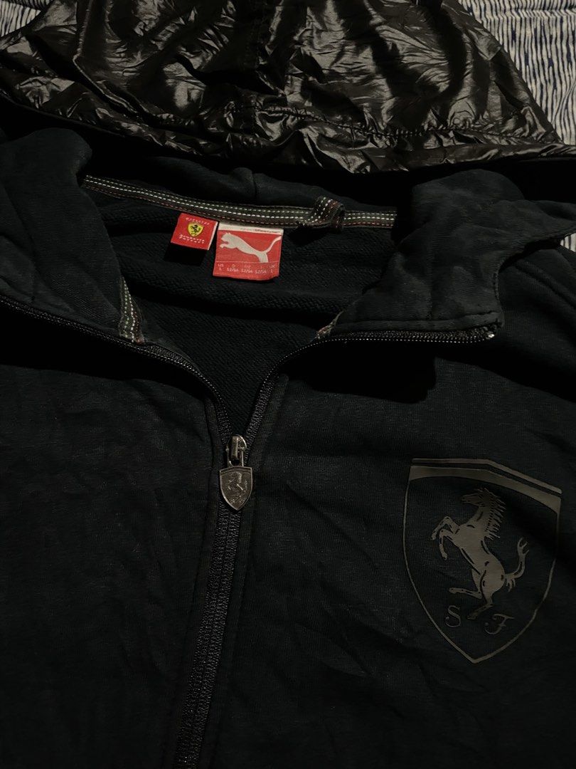 Authentic Ferrari x Puma Jacket in Excellent Condition! (Category: Coats, Jackets and Outerwear) located in Manila. Submitted by steven.alex (Listing ID 1453911003, Image 2). Description: AUTHENTIC FERRARI X PUMA COLLABORATION JACKET W/ pockets SIZE : LARGE ON TAG , FITTINGS LARGE - XL ISSUE : NONE CONDITION : EXCELLENT COLOR RATE : 10/10.