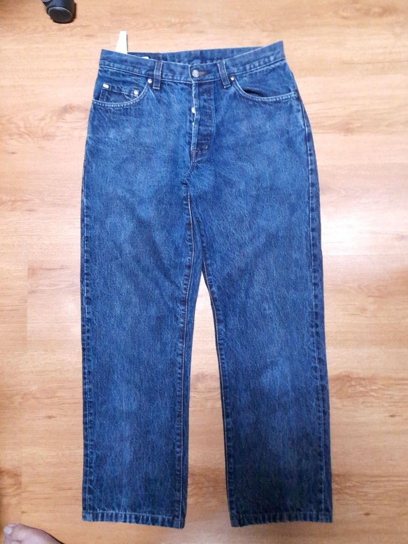 Authentic Vintage Lacoste Blue Denim Jeans buttonfly (Category: Jeans) located in Caloocan City. Submitted by mtvaldez08 (Listing ID 1453899358, Image 2). Description: - Classic blue denim jeans from Lacoste - Button fly closure - Straight leg fit - Waist: approx 32 inches -Leg opening: approx 8 inches - Perfect for everyday wear.