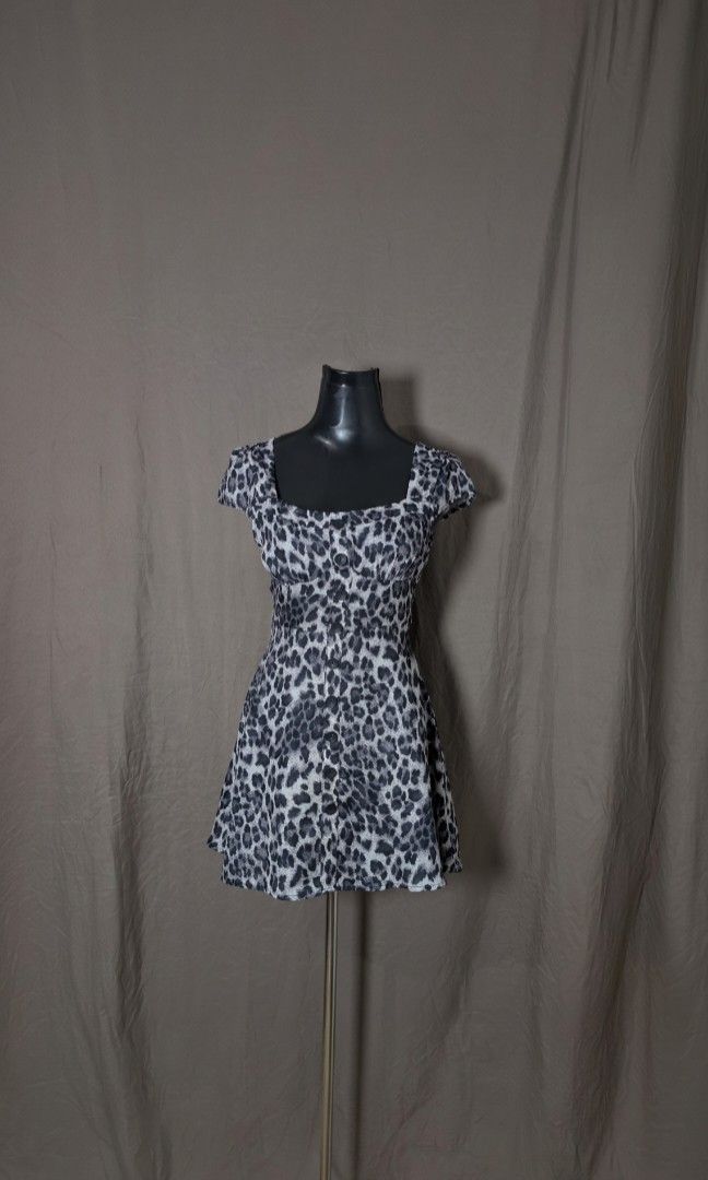 Bear3 | Gothic Leopard Dress (Category: Dresses) located in Taytay. Submitted by _deya (Listing ID 1453840868, Image 1). Description: Brand: Tagged Size: Color: Measurements (laid flat): - Bust: 15" - Waist: 13" - Hips: 16.5 - Length: 30" Flaws: None Payment: Payment first. Shipping: J&T Express (shipping fee will be shouldered by the buyer.) Please allow a ±0.5" difference due to manual measurement..