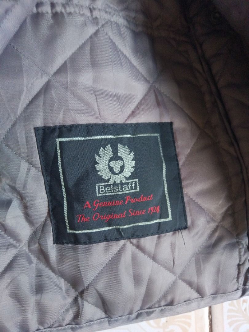 Belstaff Quilted Jacket M (Category: Coats, Jackets and Outerwear) located in Pasay City. Submitted by denimdude.ph (Listing ID 1453836471, Image 3). Description: made in Italy stain and light scratches at back.