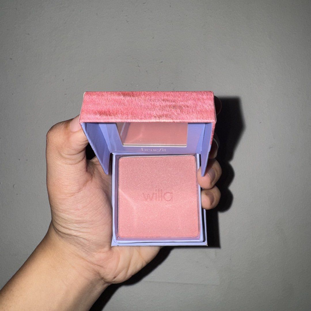 Benefit Powder Blush (Category: Makeup) located in Makati City. Submitted by prelovedbyj02 (Listing ID 1453870612, Image 1). Description: - Shade: willa - Condition: brand new.