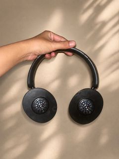 (Category: ) located in . Submitted by jies.closet (Listing ID 1453942712, Image 1). Description: .