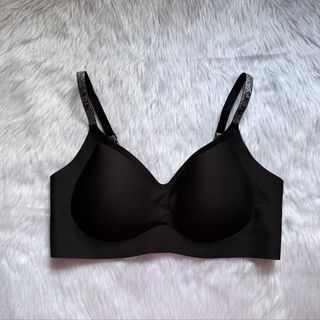 (Category: ) located in . Submitted by lovedbyk__ (Listing ID 1453987317, Image 1). Description: .