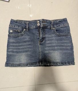 (Category: ) located in . Submitted by purplebunnyzz (Listing ID 1453872273, Image 1). Description: .