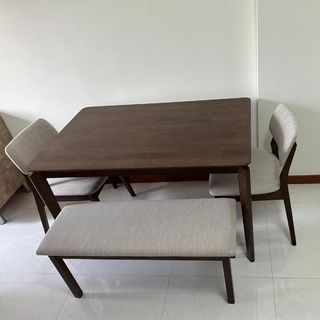 (Category: ) located in . Submitted by furnituresalestore (Listing ID 1453941865, Image 1). Description: .