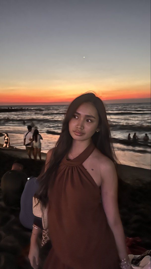 Brown Halter dress (Category: Dresses) located in Valenzuela. Submitted by swiftrabbit.1052a4 (Listing ID 1453981372, Image 2). Description: - Brown halter dress - Flattering and flowy design - Perfect for various occasions.