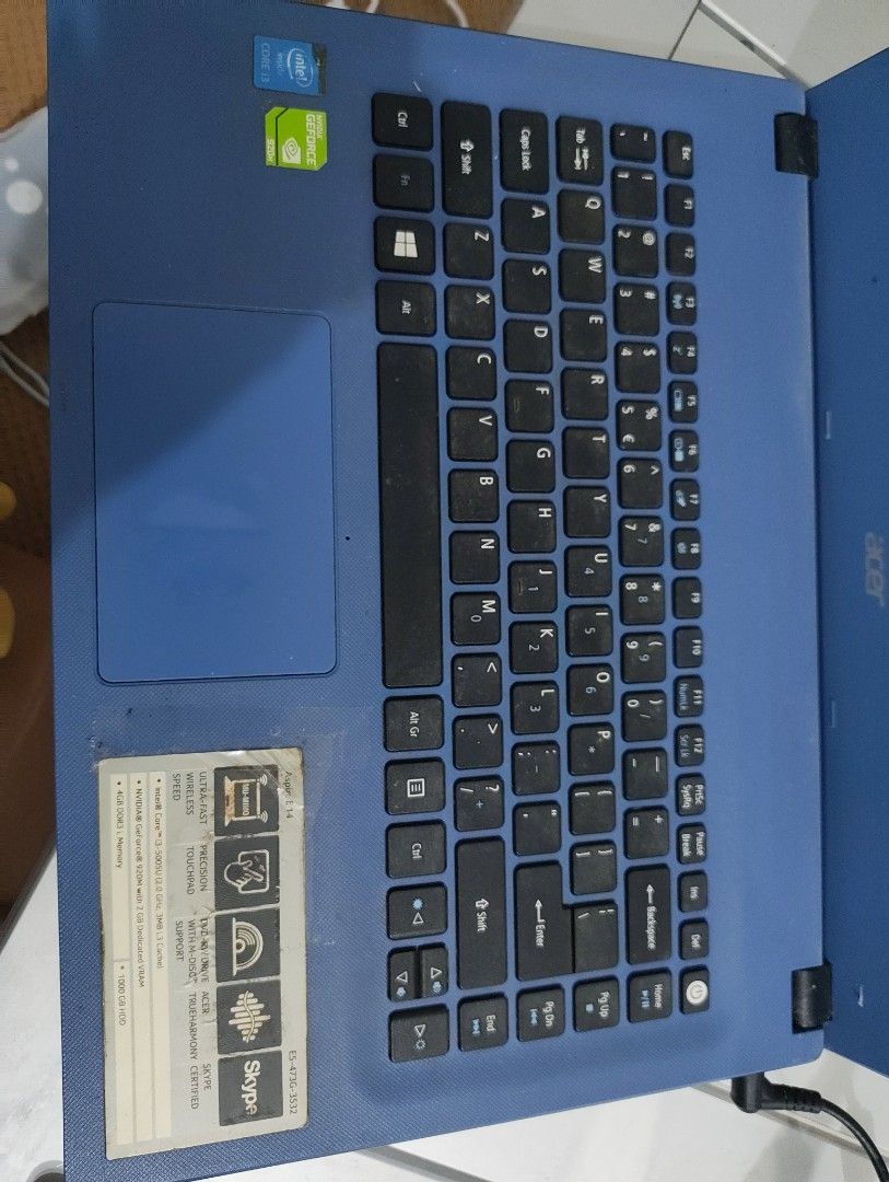 Bundle (Acer Aspire E 14, old Macbook air, Huawei P10) (Category: Laptops & Notebooks) located in Cavite. Submitted by lex091402 (Listing ID 1453943428, Image 3). Description: Acer Aspire E 14 for parts only (no hdd) Macbook Air (not sure of the year model but around 2015 i think) working but very old and OS is unsupported/phased out. Huawei P10 working but has major issues with the camera. Price is negotiable. Cannot break set..