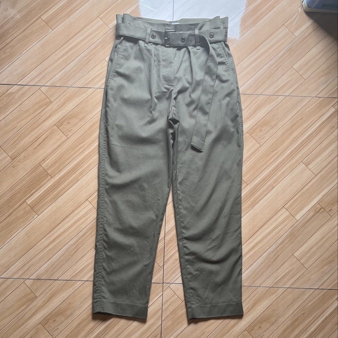 Burnello Cucinelli Belted Garbadine Pleated Trouser (Category: Luxury Apparel) located in Davao. Submitted by lwndvo (Listing ID 1453661944, Image 1). Description: Burnello Cucinelli Belted Garbadine Pleated Trouser Like New UC Authentic Dimensions: Waist: 26-30 Length: 36 Issue/s: None Price: 5,000 + shipping .