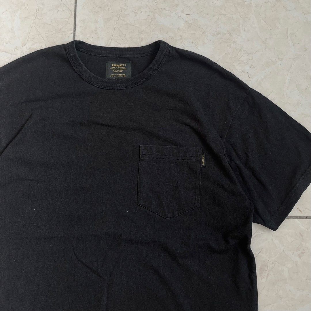 Carhartt WIP pocket shirt (Category: Tshirts & Polo Shirts ) located in Iligan City. Submitted by 286157326839951571e88363b2970b (Listing ID 1453850843, Image 3). Description: carhartt wip M on tag 10/10 color rate good condition no flaws 22 x 27.