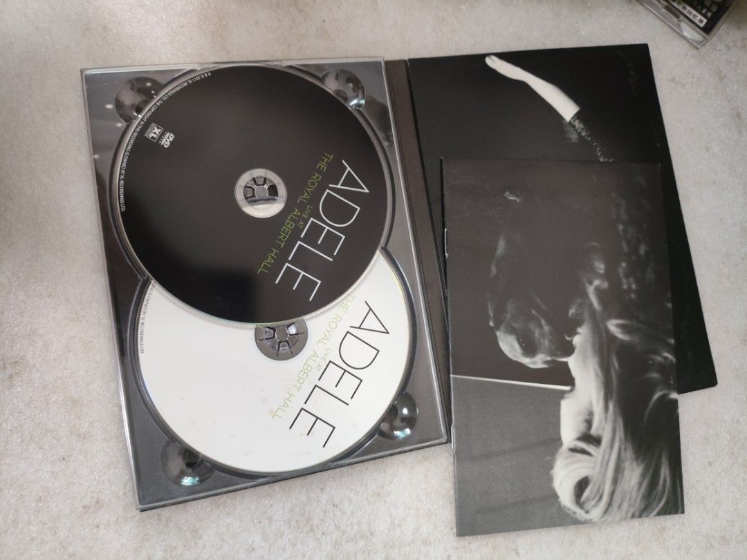 Cd+dvd Adele (Category: CDs & DVDs) located in Singapore. Submitted by lovecollection (Listing ID 1453847250, Image 3). Description: .