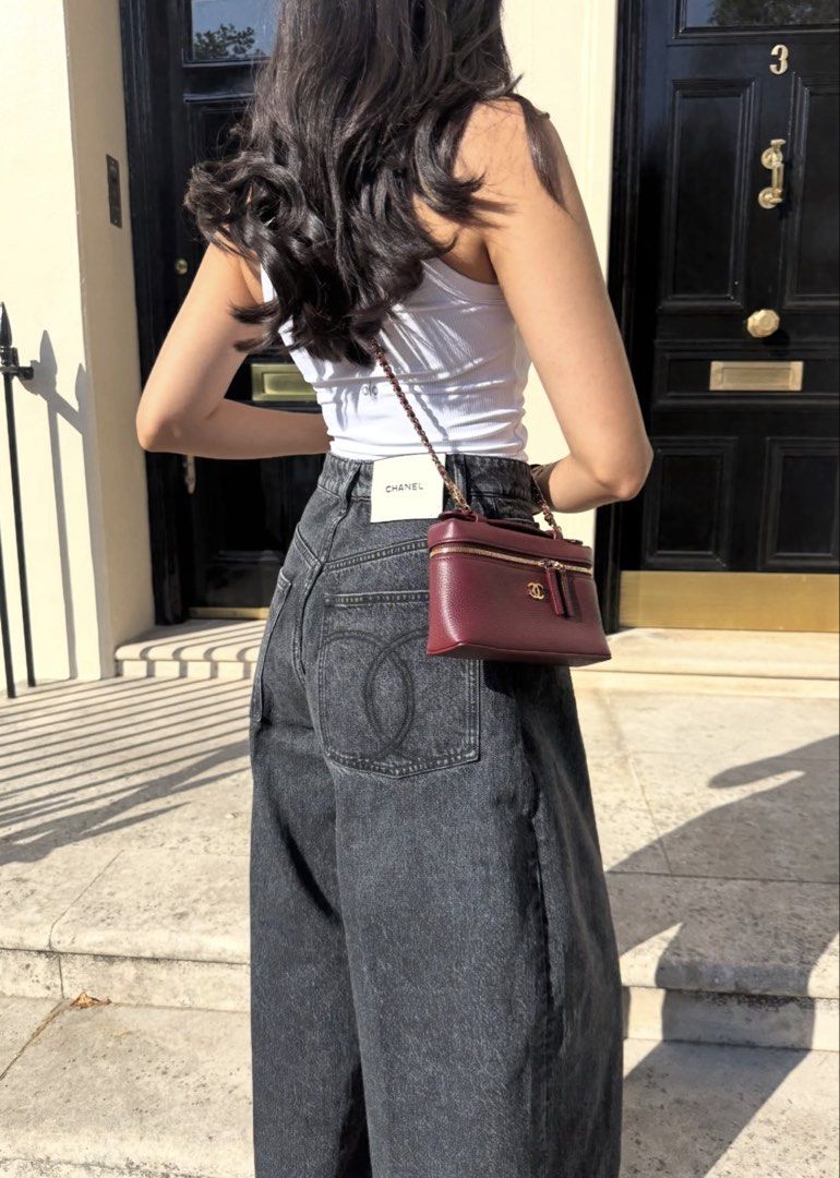 ⚜️Chanel Pants | Sweater (Category: Luxury Apparel) located in Makati City. Submitted by 90sangel (Listing ID 1453992737, Image 3). Description: Pre orders | Japan onhand ⋆✴︎˚｡⋆.