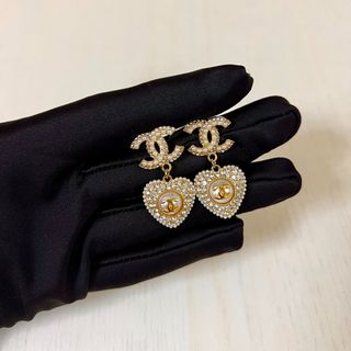 (Category: ) located in . Submitted by maisonparure (Listing ID 1453820534, Image 1). Description: .
