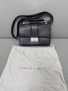 （分類：）位於 。 由 fuluuuuu 提交（商品編號 1453831936，圖片 1）。簡介： 。