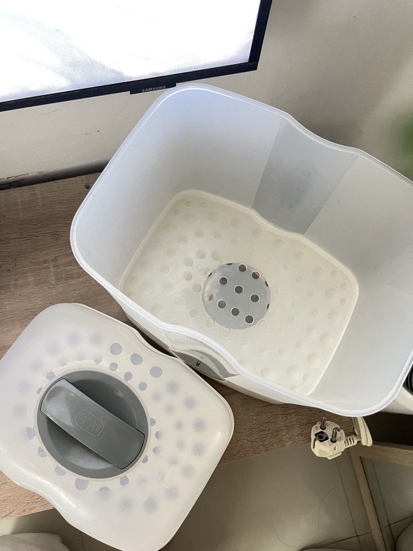 Chicco Sterilizer (Category: Breastfeeding & Bottle Feeding) located in San Jose del Monte. Submitted by springroll1_ (Listing ID 1453889086, Image 1). Description: Selling well loved and preloved Chicco Sterilizer for 50% off. No issues‼️ Rfs: No longer needed/using. .