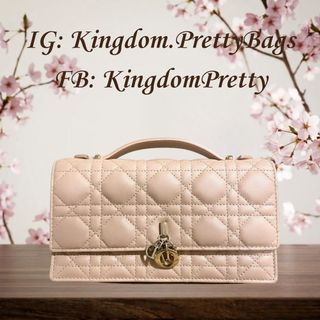 (Category: ) located in . Submitted by kingdompretty (Listing ID 1453977277, Image 1). Description: .