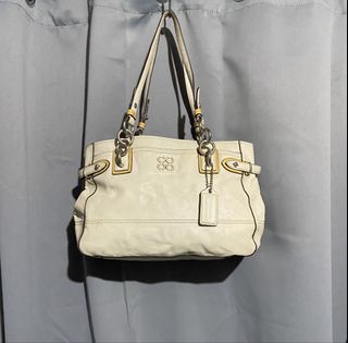(Category: ) located in . Submitted by thrift_finds2000 (Listing ID 1453826465, Image 1). Description: .