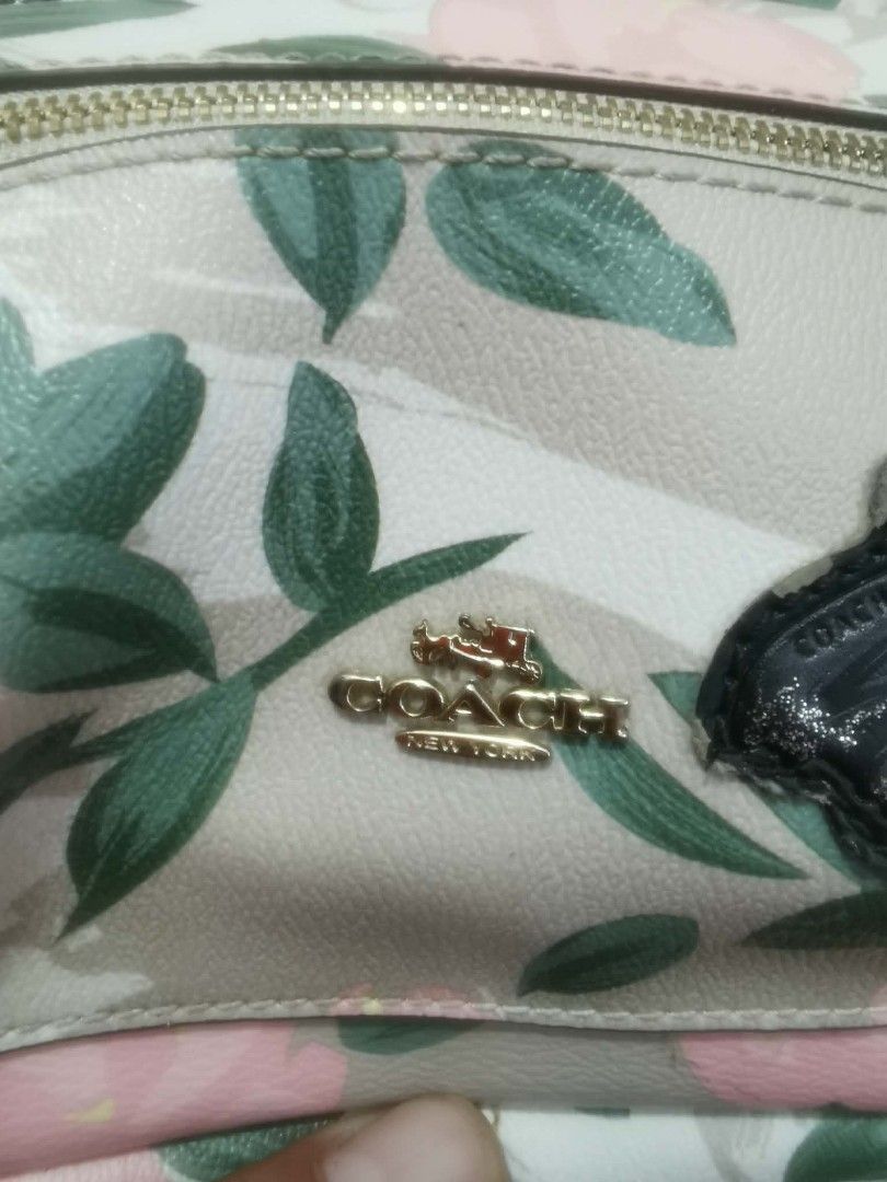 Coach mini charlie backpack (Category: Backpacks) located in Iloilo. Submitted by khonz (Listing ID 1453844883, Image 2). Description: fr u.s box.