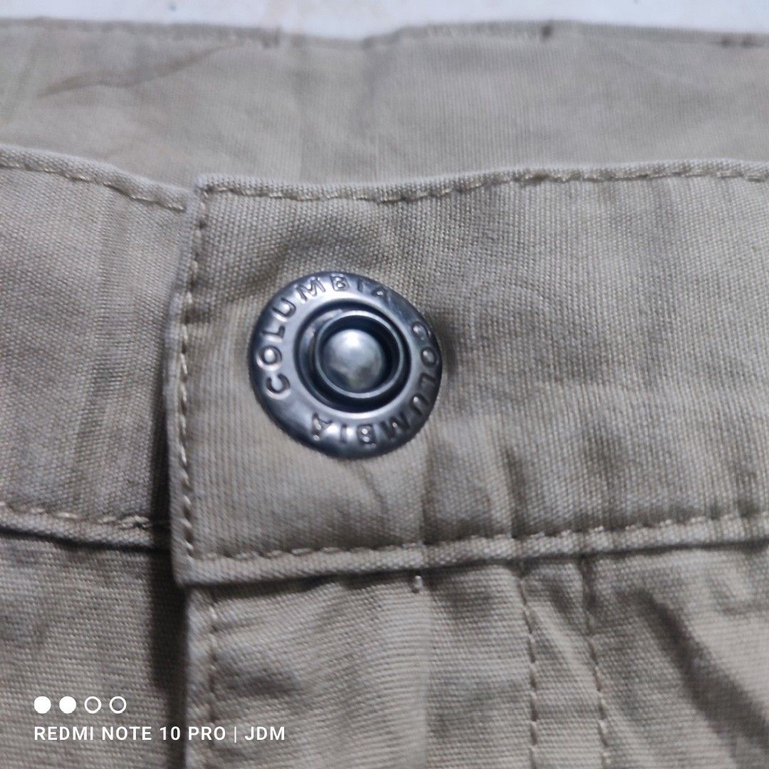 Columbia Cargo Shorts 7 pocket (Category: Shorts) located in Antipolo. Submitted by klashnikov (Listing ID 1453837869, Image 3). Description: Size:XL Dimes:40x19" leg opening 13.5" Tags:Complete Condition:Very good ColorRate:9.5/10 Honest issue:used Payment option:Bank transfer,gcash,cash ₱350 only Pwede videocall for legitimacy Pwede pickup sa aking munting garahe waze (JDM thrift shop) Pwedeng meetup around upper Antipolo,pag malayo ka pwede na