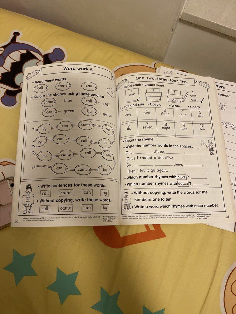 Developing Literacy （分類：補充練習）位於 Hong Kong。 由 belahm 提交（商品編號 1453974860，圖片 3）。簡介： $100 for all。