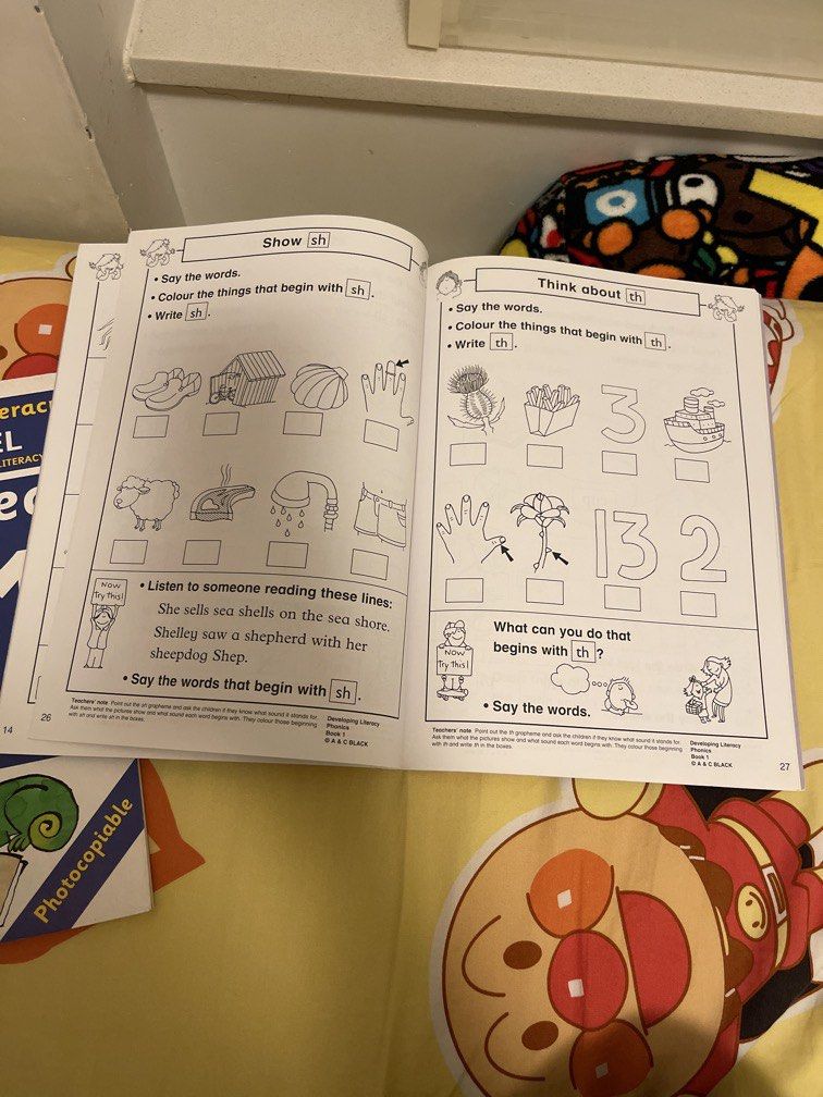 Developing Literacy （分類：補充練習）位於 Hong Kong。 由 belahm 提交（商品編號 1453974860，圖片 2）。簡介： $100 for all。