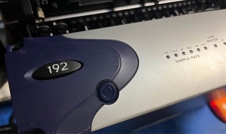 Digidesign Pro Tools HD 192 Analog Digital Audio Interface (Category: Soundbars, Speakers & Amplifiers) located in Rosales. Submitted by jaeokk (Listing ID 1453988319, Image 2). Description: - Digidesign 192 Audio Interface - Ideal for studio applications - Versatile I/O: AES/EBU, TDIF, ADAT, Analog, SPDIF, Optical - Power cable included - Feel free to ask any questions!.