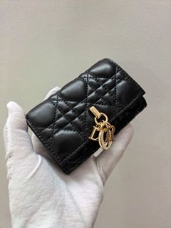 （分類：）位於 。 由 arlindach 提交（商品編號 1453842032，圖片 1）。簡介： 。