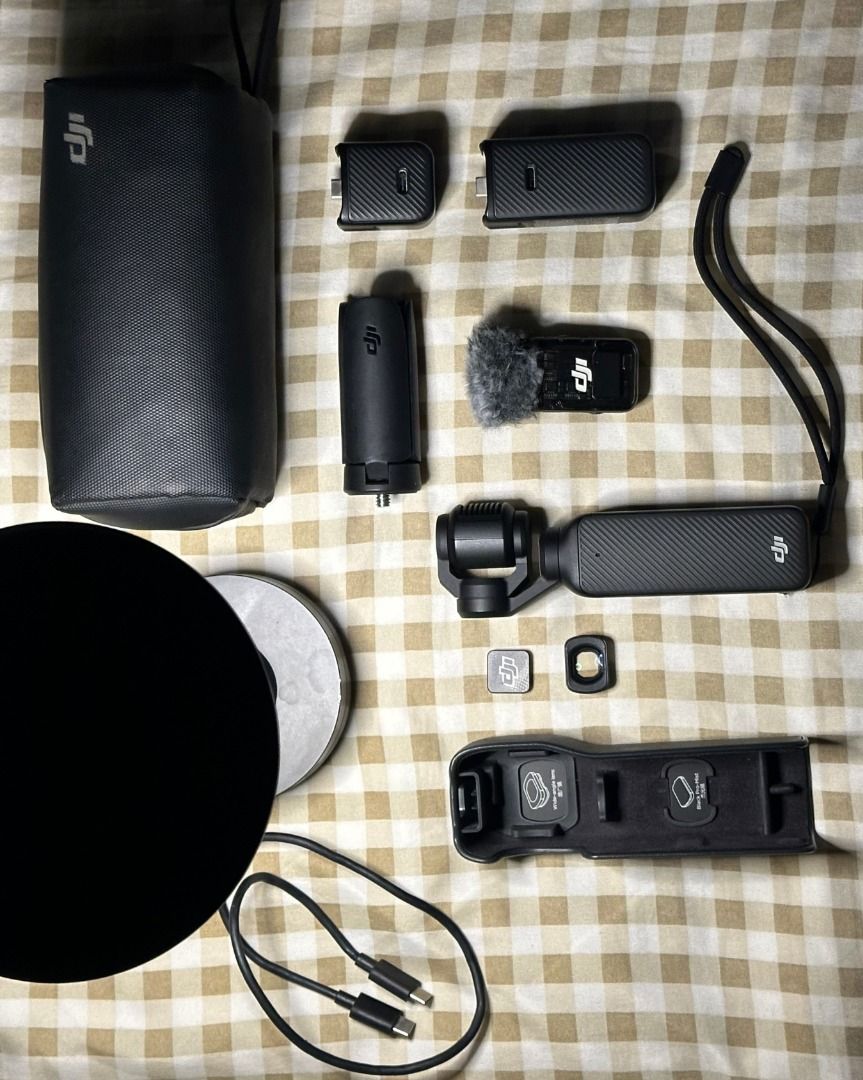 DJI Osmo Pocket 2 Creator Combo Gimbal Camera Accessories (Category: Cameras) located in Manila. Submitted by rjmorespaulo (Listing ID 1453926803, Image 3). Description: DJI Osmo Pocket 3 with Mic and Memory Card Selling my DJI Osmo Pocket 3. Price: PHP 20,000 Includes: DJI Osmo Pocket 3 1 wireless microphone Memory card Memory card adapter Charging cable and other available accessories Free testing upon meetup Fully working and well maintained. 