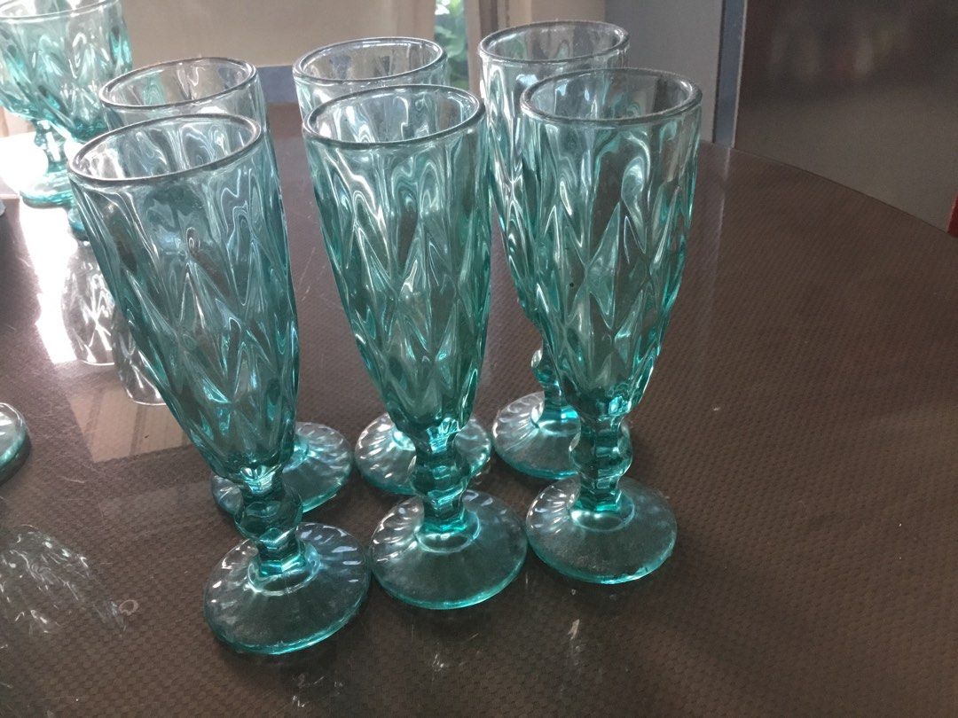 Goblet n wine Glass bundle sale(12pcs) (Category: Dinnerware & Cutlery) located in Del Monte. Submitted by missbianca (Listing ID 1453869855, Image 2). Description: Used as display item only. Total 12pieces For pickup only near abs cbn qc .