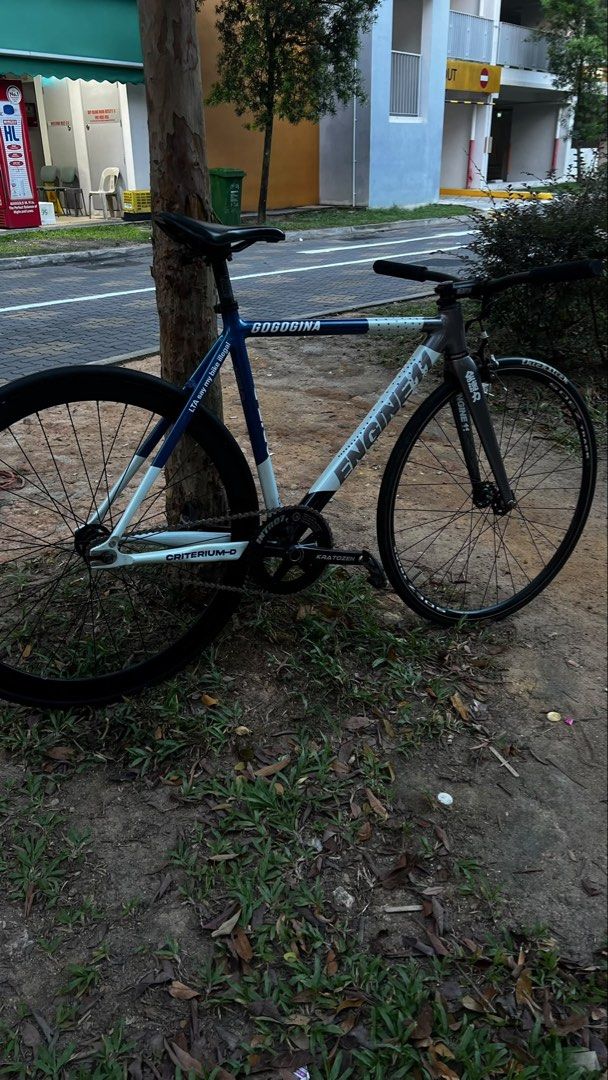 engine 11 (Category: Bicycles) located in Singapore. Submitted by abcdefghijklmnopqrst190 (Listing ID 1453921865, Image 2). Description: 9/10 condi no scratches some scuffs Wtt/wts for better frame Engine 11 - $650 Kratozen cs- $100 Cb .