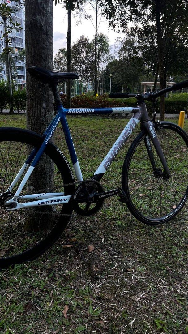 engine 11 (Category: Bicycles) located in Singapore. Submitted by abcdefghijklmnopqrst190 (Listing ID 1453921865, Image 1). Description: 9/10 condi no scratches some scuffs Wtt/wts for better frame Engine 11 - $650 Kratozen cs- $100 Cb .