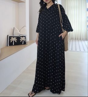 (Category: ) located in . Submitted by sophisticateher (Listing ID 1453963076, Image 1). Description: .