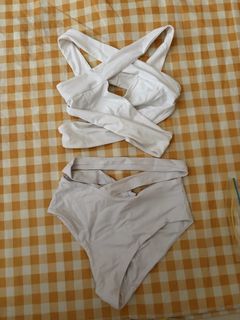 （分類：）位於 。 由 selllllllllhiii 提交（商品編號 1453869890，圖片 1）。簡介： 。