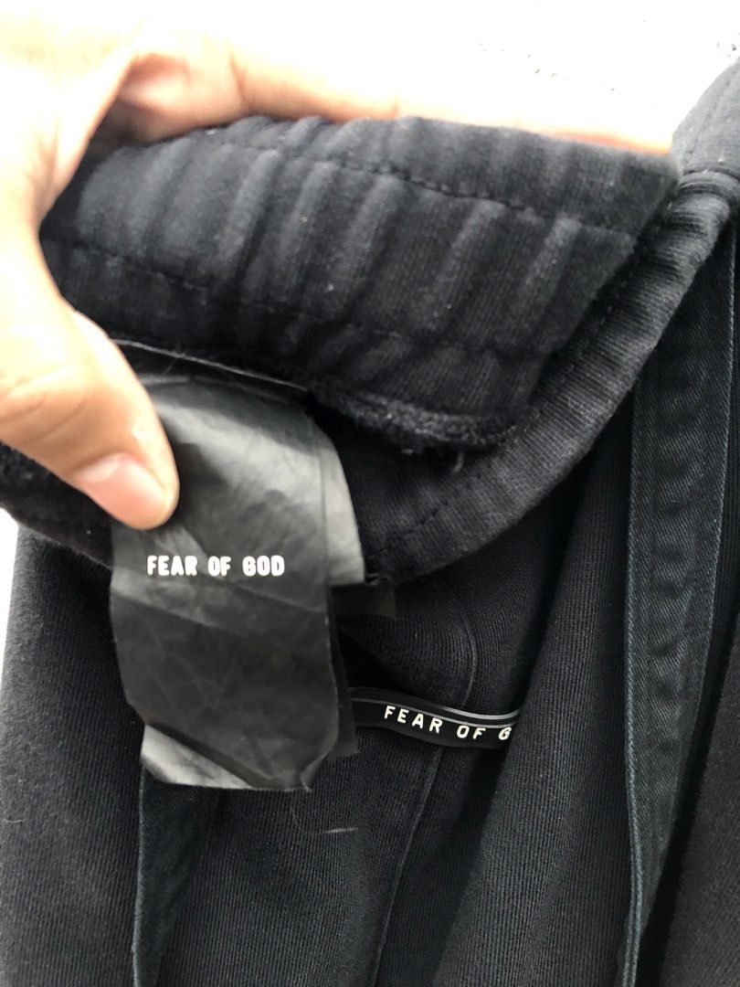 FEAR OF GOD SIXTH COLLECTION! (Category: Joggers) located in Caloocan City. Submitted by neonfinds (Listing ID 1453975548, Image 3). Description: Pristine Condition 42 Inch Length, 17 Inch Waist. I’ll take an offer🫡 📍Las Piñas City 📦JnT/Lalamove Dm if interested!!!.
