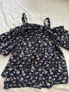 (Category: ) located in . Submitted by wintercloset (Listing ID 1453891556, Image 1). Description: .