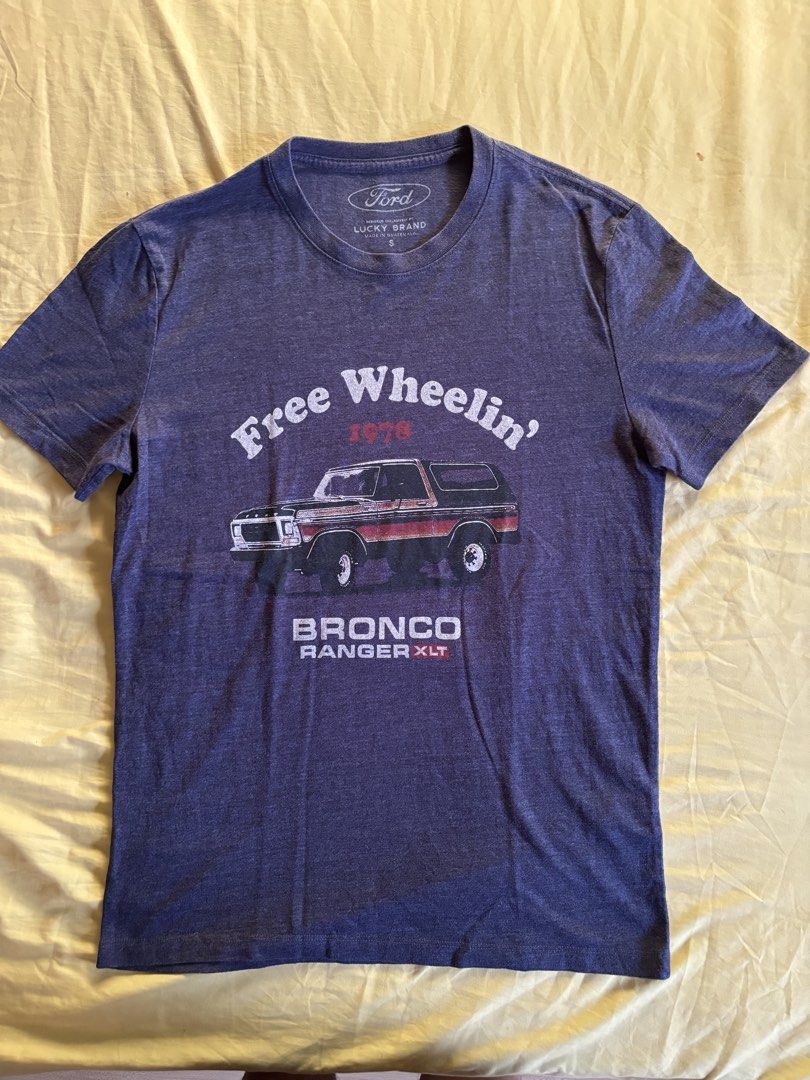Ford Bronco Ranger XLT 1978 Tshirt (Category: Tshirts & Polo Shirts ) located in Carmen. Submitted by grei.librongbaligya. (Listing ID 1454002710, Image 1). Description: Ford Bronco Ranger XLT Shirt Color: Faded Midnight Blue Small on tag 100% Cotton Width- 18 inches Length - 26 inches.