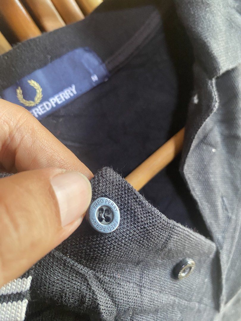 Fred Perry (Category: Activewear) located in Kalibo. Submitted by rvna23 (Listing ID 1453868293, Image 2). Description: Fred Perry Twin Tipped Polo Excellent Condition Medium on tag 18 X 24.