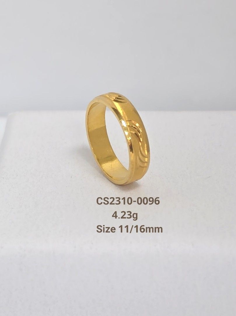Gold Ring (Category: Jewelry) located in Singapore. Submitted by goldjewel (Listing ID 1453873713, Image 1). Description: Kindly Check with us for latest gold price if interested. Genuine 916 Gold Ring. Estimated Ring Size 11 Or Inner Diameter 16mm. Estimated Width 4mm. Weight 4.23g. 100% Authentic If Not Full Refund. Low-Ballers Will Not Be Entertained. We Do Not Have CarouPay Payment. .