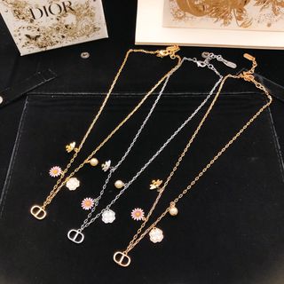 （分類：）位於 。 由 evalee1998 提交（商品編號 1453922218，圖片 1）。簡介： 。
