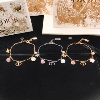 （分類：）位於 。 由 evalee1998 提交（商品編號 1453923685，圖片 1）。簡介： 。
