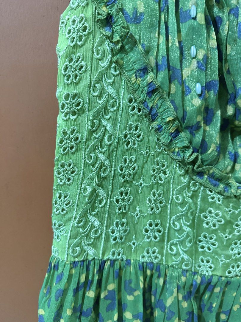 Green Dress (Category: Dresses) located in Lucena. Submitted by lcndeclutter (Listing ID 1453959098, Image 3). Description: no issue large to xl.
