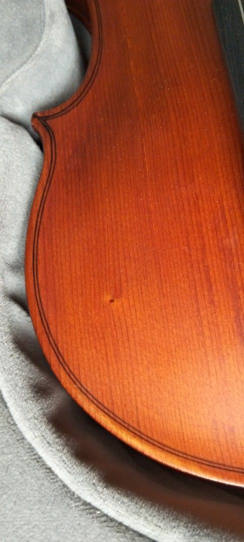 Hand Made CHAN YANG Viola Copy (Category: Musical Instruments) located in Manila. Submitted by bambam_villa (Listing ID 1453893315, Image 3). Description: - Hand-made violin - Label inside reads 'CHAN YANG Violin Copy' - Comes with a case - Suitable for practice or performance - Minor scuffs on the body - Selling as is.