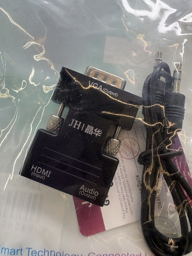 HDMI to VGA ADAPTER (Category: Cables & Adaptors) located in Taguig. Submitted by grassyyieeebeyb (Listing ID 1453912784, Image 2). Description: HDMI TO VGA ADAPTER.