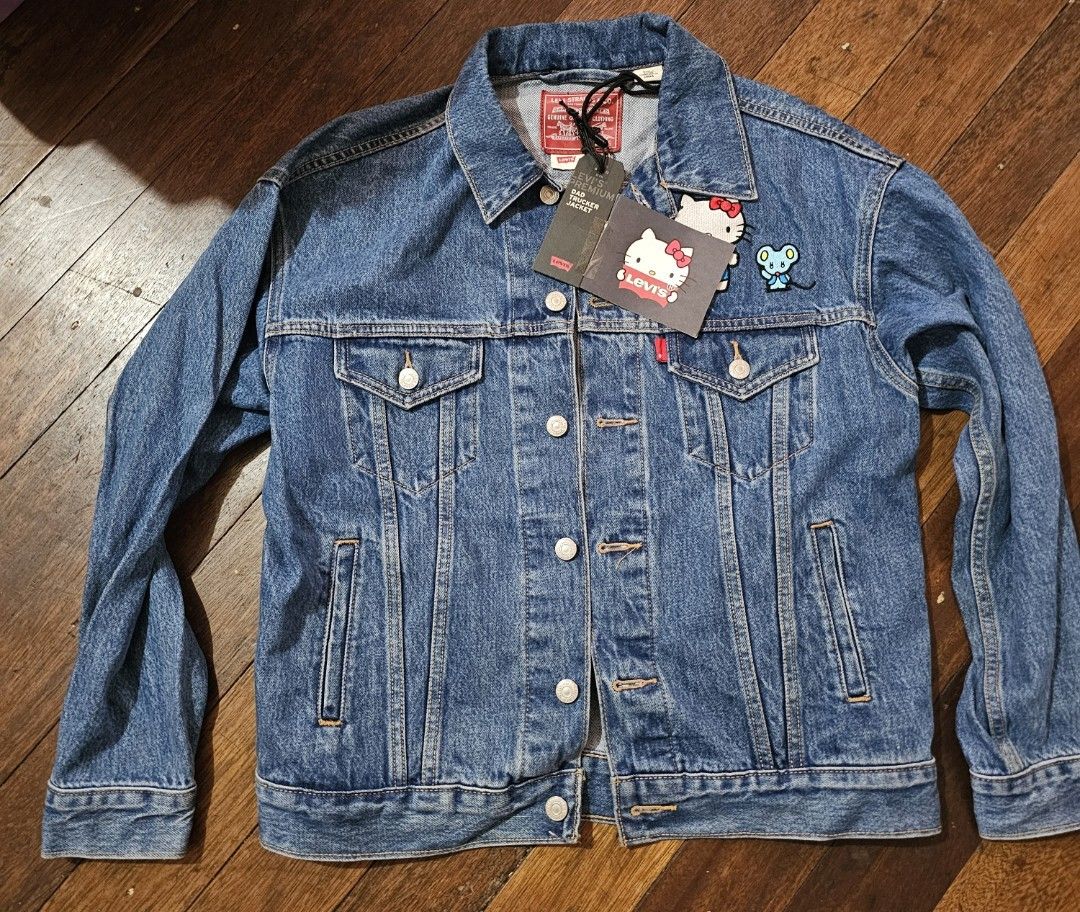 Hello kitty levis collab denim jacket (Category: Coats, Jackets and Outerwear) located in Manila. Submitted by onlinesmartshopping12 (Listing ID 1453819564, Image 2). Description: no issue. tried only.
