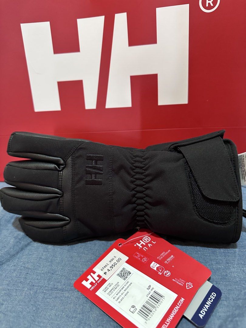 Helly Hansen Professional Ski Gloves - Black (Category: Activewear) located in Valenzuela. Submitted by jayel21 (Listing ID 1453930470, Image 2). Description: - Helly Hansen Professional Ski Gloves - Color: Black - Material: HELLY TECH PROTECTION - Features: Waterproof and breathable - Adjustable wrist strap for a secure fit - Ideal for cold weather activities - Size: Small / mens - medium womens -Unisex.
